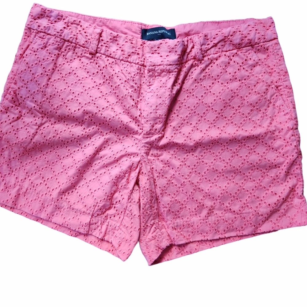 Banana Republic Coral Tailored Eyelit Shorts 6P